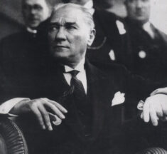 10 Kasım İle İlgili Kompozisyon ve Atatürk Haftası Anlam ve Önemini Anlatan Yazı