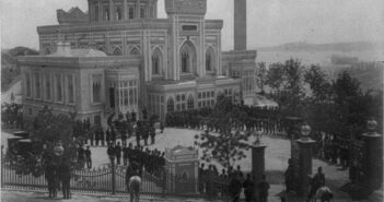 II. Abdülhamit Hamidiye Camisinde cuma selamlığında