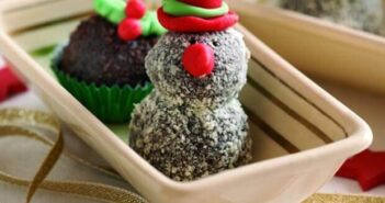 Yılbaşı İçin Eğlenceli ve Lezzetli Kardan Adam Çikolatalı Truffle Tarifi Kardan Adam Çikolatalı Truffle Tarifi