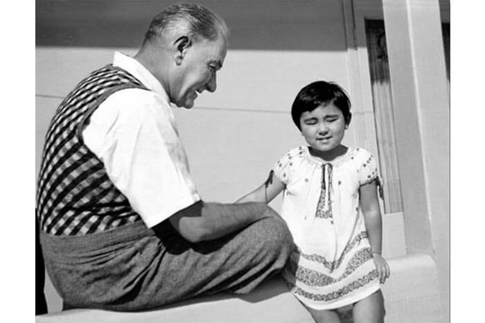 23 Nisan Atatürk ve Çocuk Resimleri