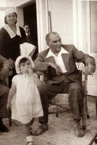 Atatürk ve Çocuk